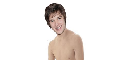 Vídeos Pornôs Com Devon Werkheiser Nude Fakes